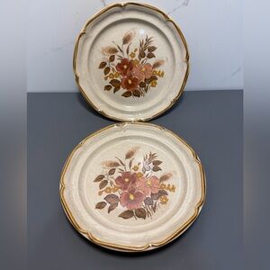 Sunmarc Festive Stoneware Plates